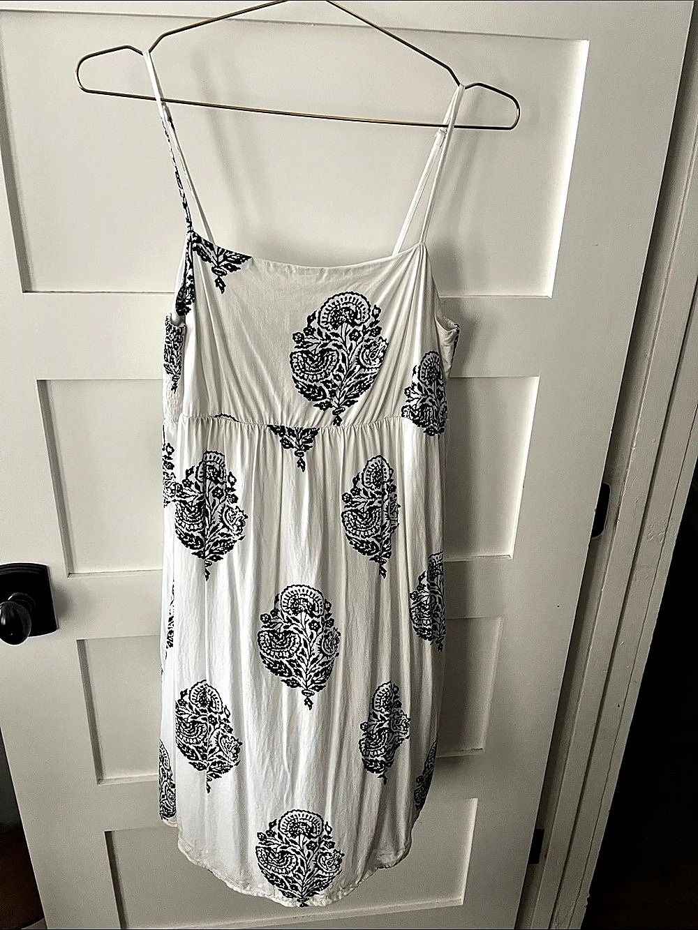 Old Navy The Cami Dress Paisley Midi in White & Black Large